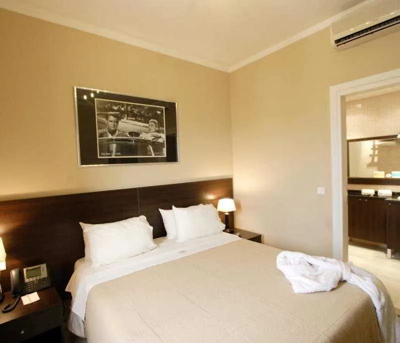 Golden Tulip Hotel De Ville Beirut