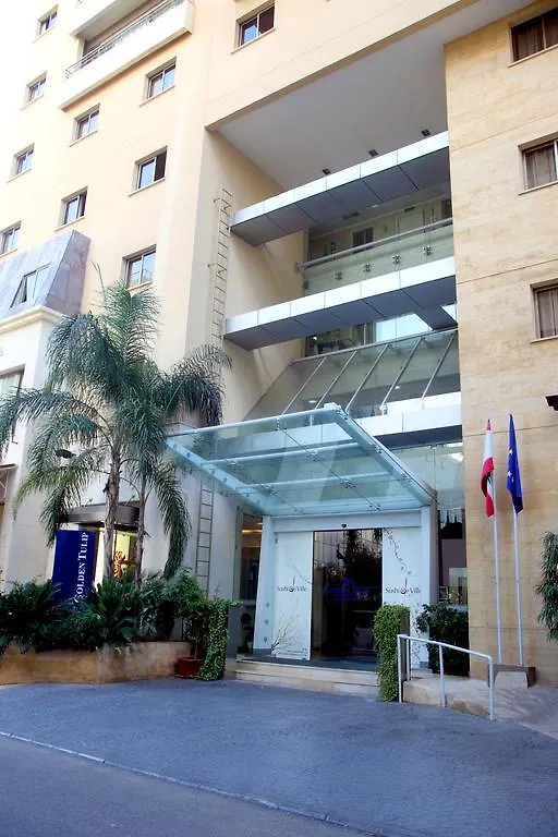 Golden Tulip Hotel De Ville location