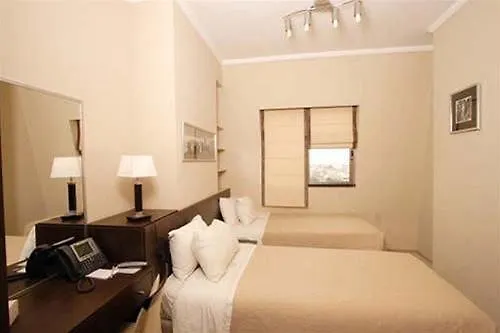 Golden Tulip Hotel De Ville Beirut