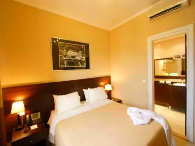 Golden Tulip Hotel De Ville Beirut