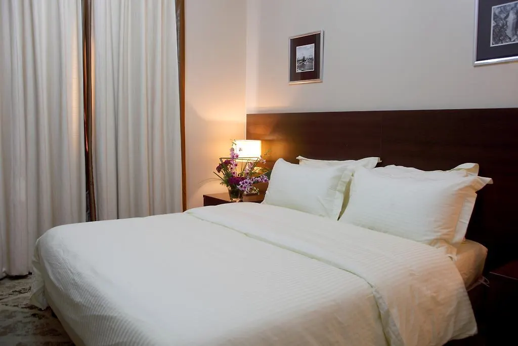 Golden Tulip Hotel De Ville Beirut